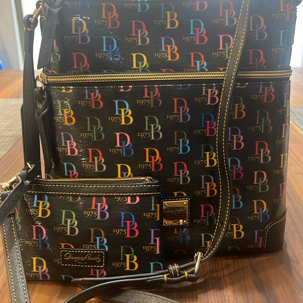 Pre Owned  Dooney & Bourke Mono Crossbody Shoulder Bag & Medium Wristlet Set